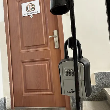 Ujhazi Apartament *
